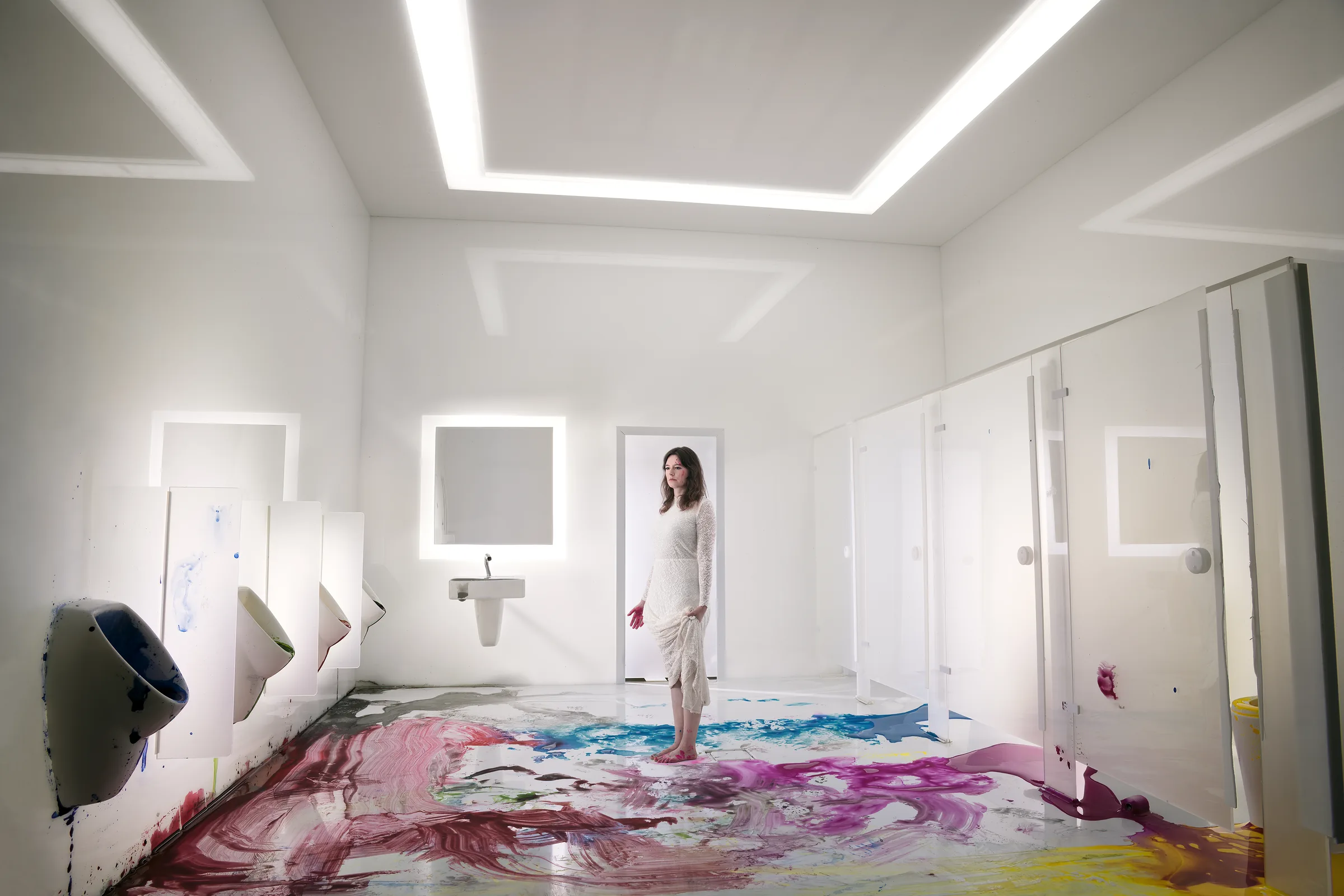 White Cube (CUBES I) – staged photograph of a hand-built miniature set by Seb Agnew